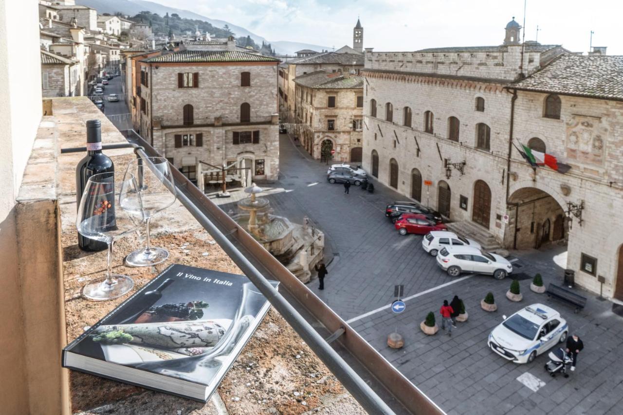 Palazzo Bozzoni Assisi Boutique Apartments エクステリア 写真