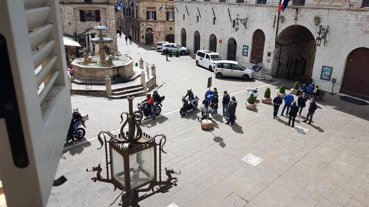 Palazzo Bozzoni Assisi Boutique Apartments エクステリア 写真